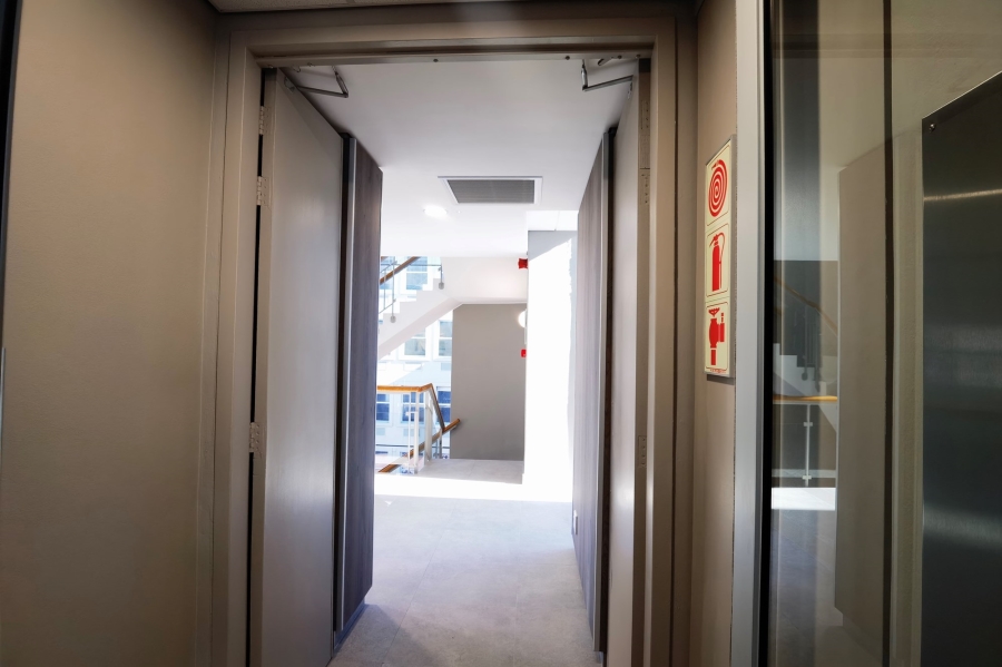 To Let commercial Property for Rent in Rondebosch Western Cape